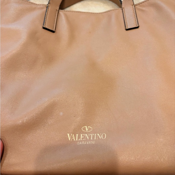Authentic Valentino Rockstud Tan Leather Tote Bag - Picture 11 of 12